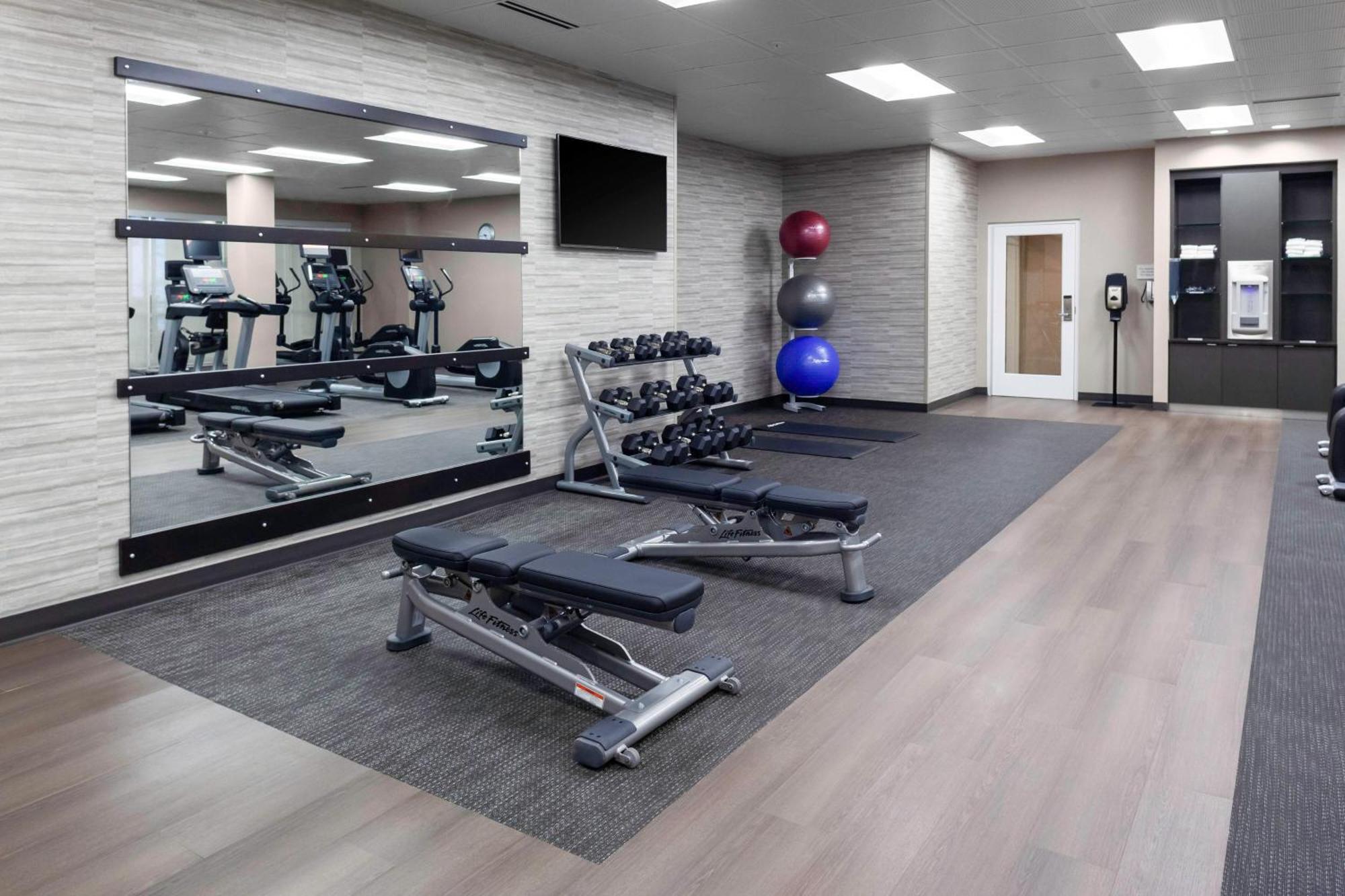 Courtyard By Marriott St. Louis West County Hotel Town and Country Buitenkant foto