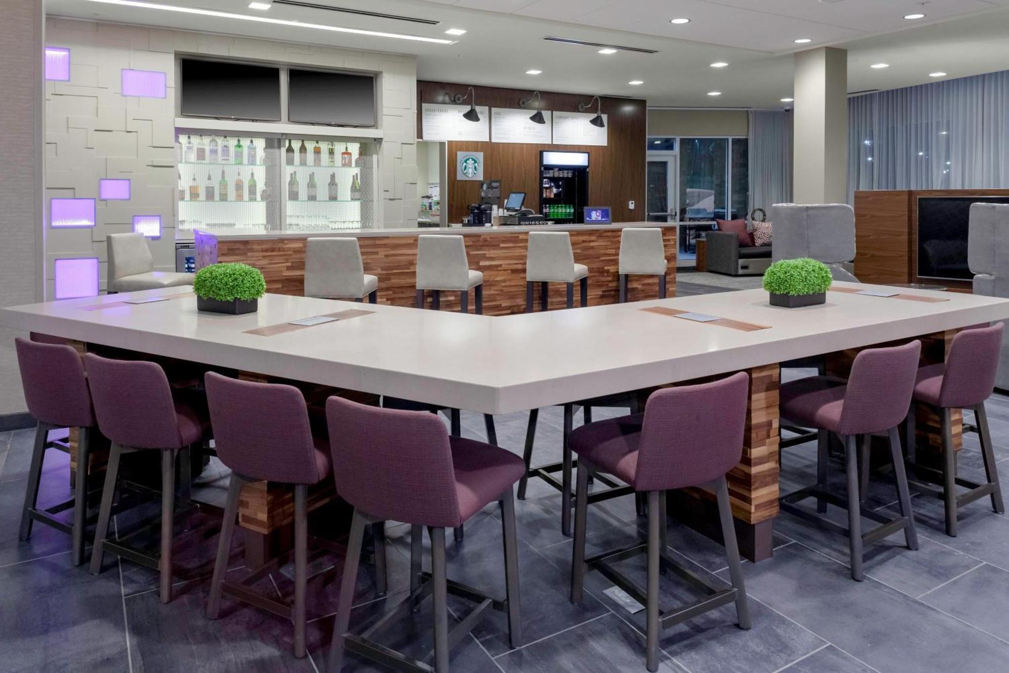 Courtyard By Marriott St. Louis West County Hotel Town and Country Buitenkant foto